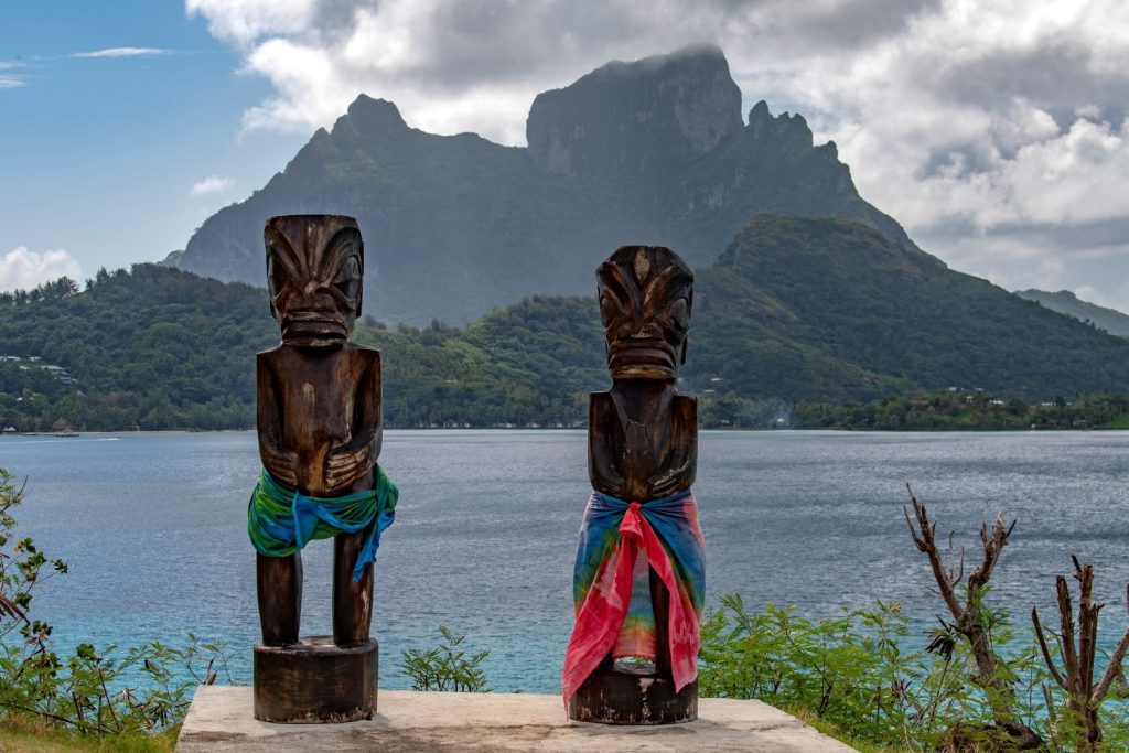 Tikis overseeing island of Fiji in French Polynesian island