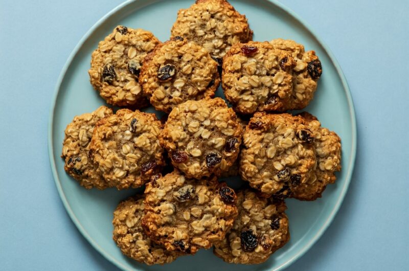 Kratom Oatmeal Raisin Cookies